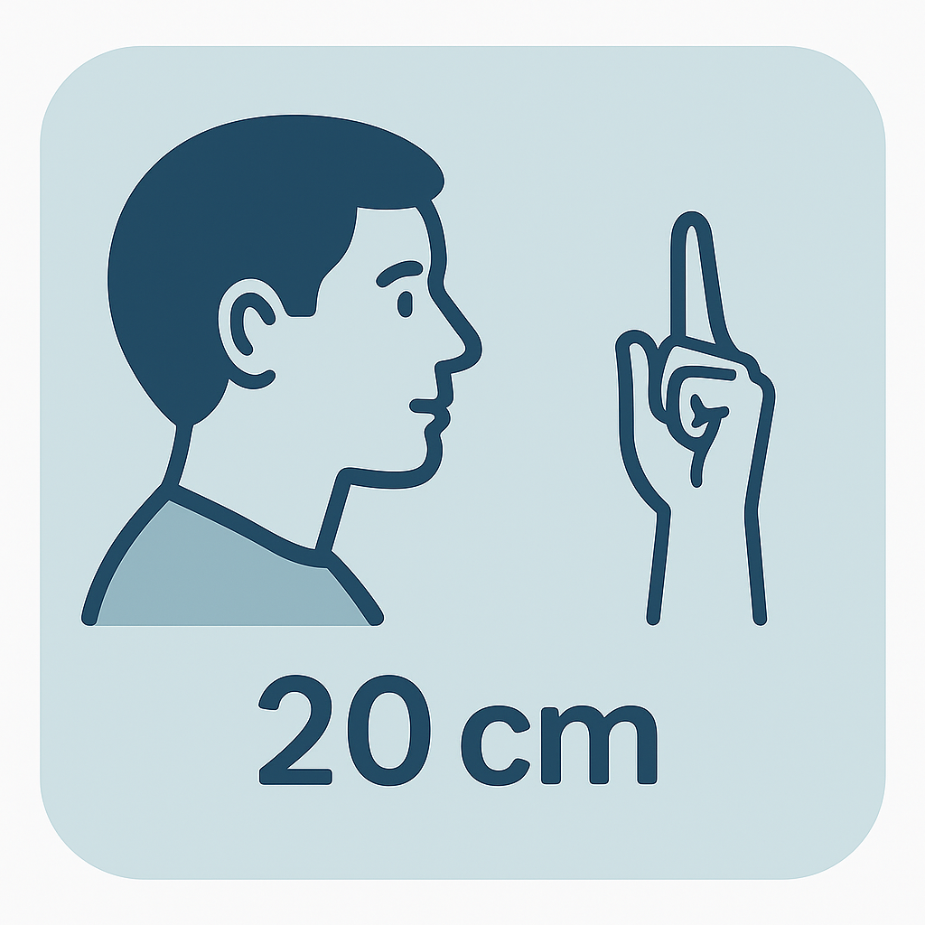 Regard sur le doigt à 20 cm